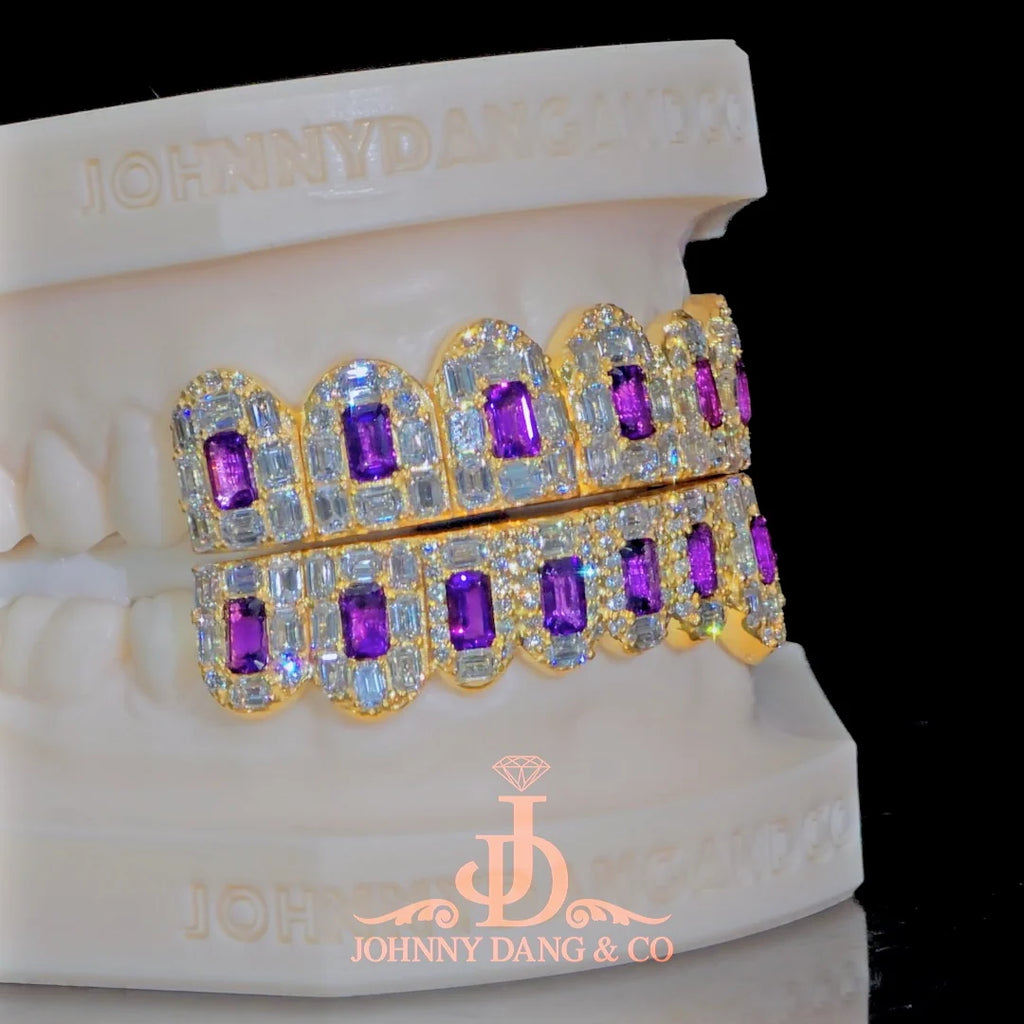 JDWR-2026-33 Flawless Royal Emerald Prong Set Grillz Yellow Gold (Pullouts)