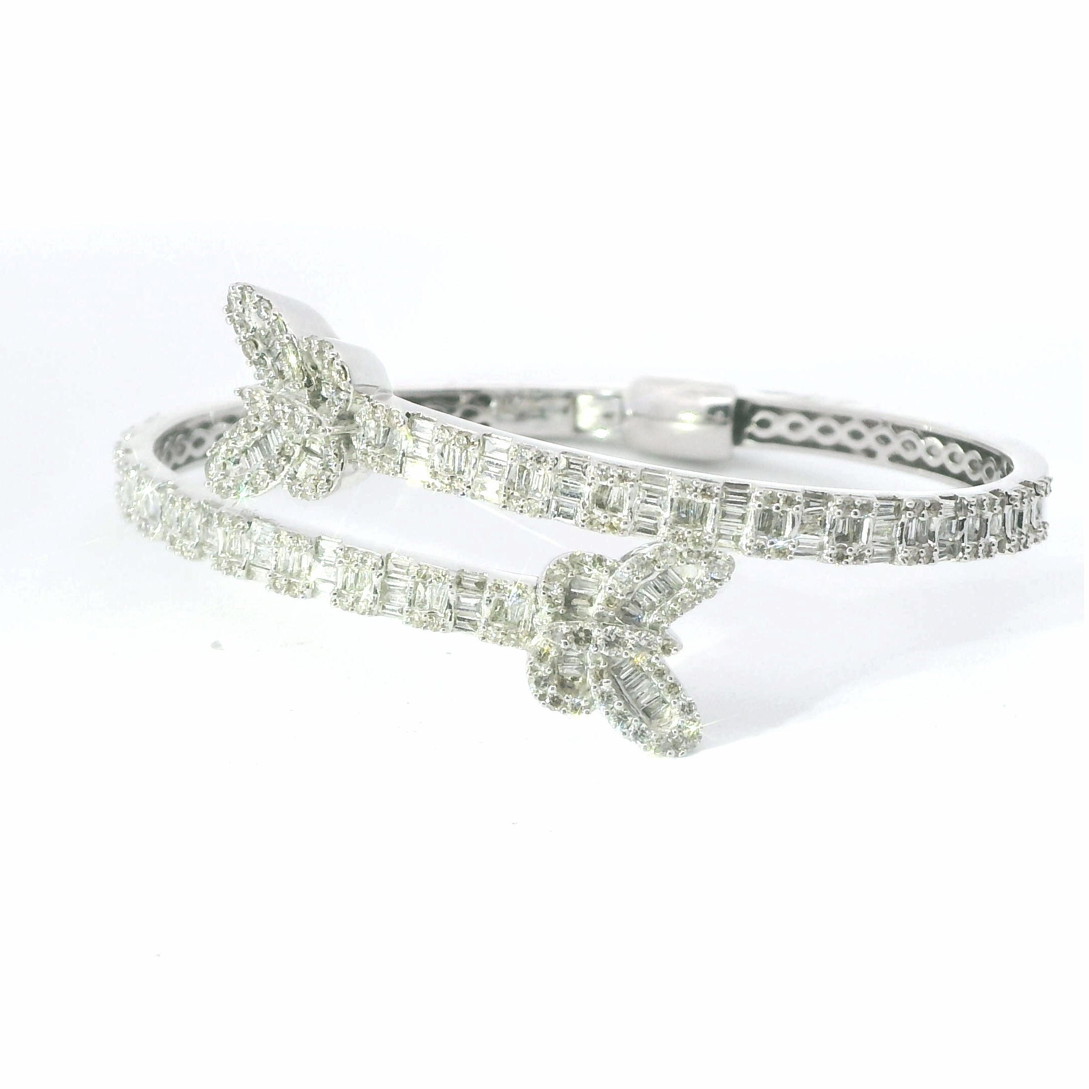 10K White Gold Diamond Butterfly Bangle