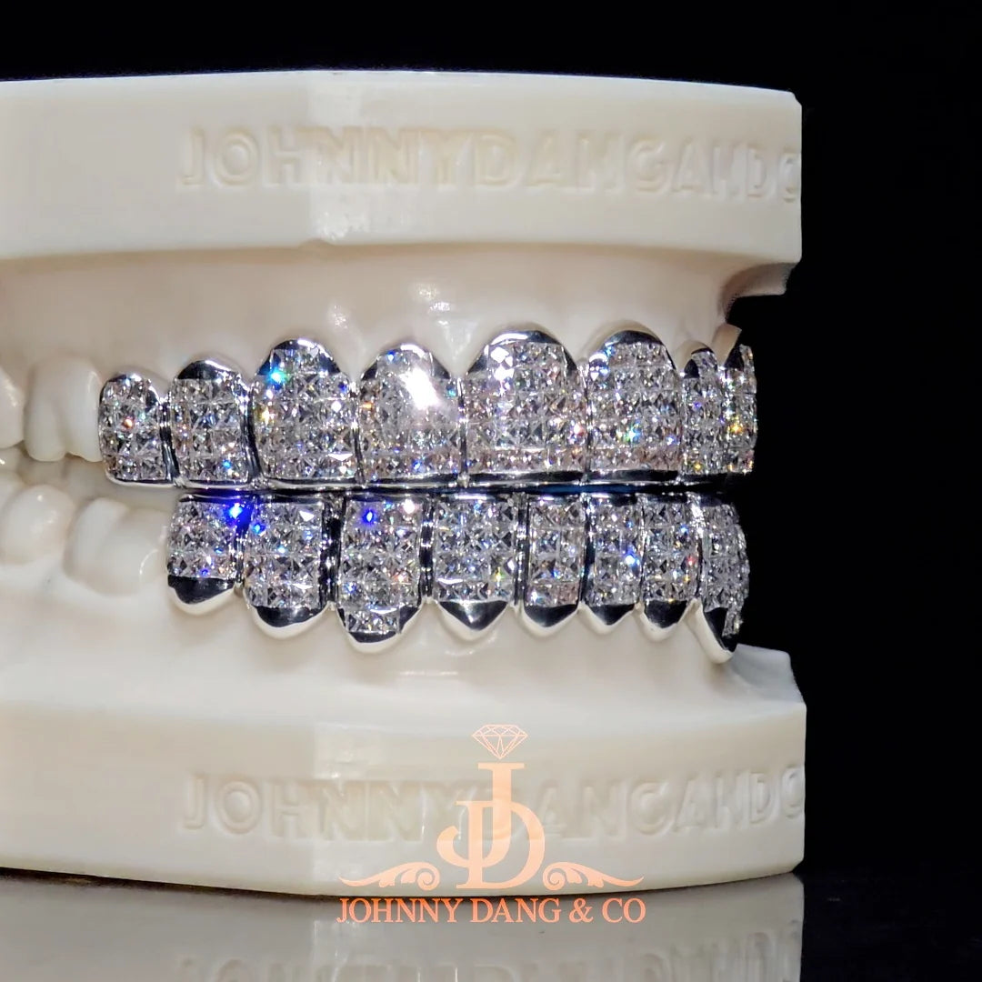 JDWR-2026-11 Flawless "French Cut" Invisible Set Grillz White Gold (Pullout)