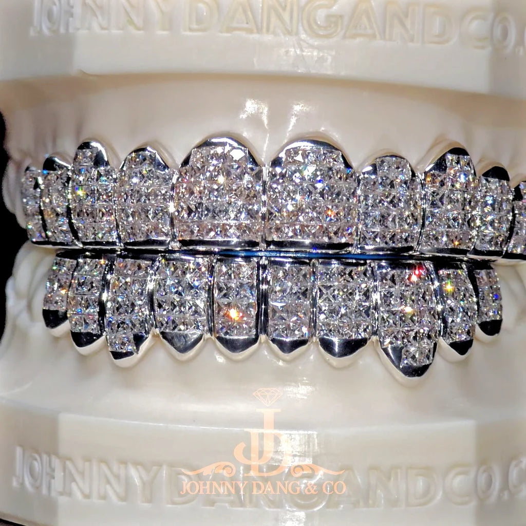 JDWR-2026-11 Flawless "French Cut" Invisible Set Grillz White Gold (Pullout)